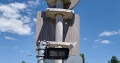 APCOA Parking Klagenfurt – Dokumentation der Kennzeichenerkennung am Lakeside Park Dokumentationsfoto eines technischen Erfassungsgeräts an einer Zufahrt beim Lakeside Park in Klagenfurt